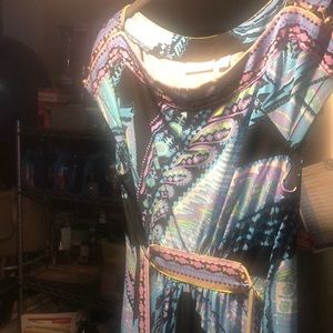 Very cute & stylish Light weight slip on dress